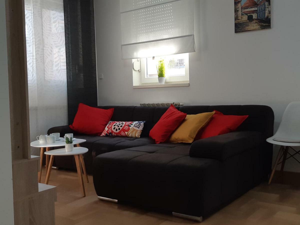 Apartment With Garage Lavici Zagreb Luaran gambar
