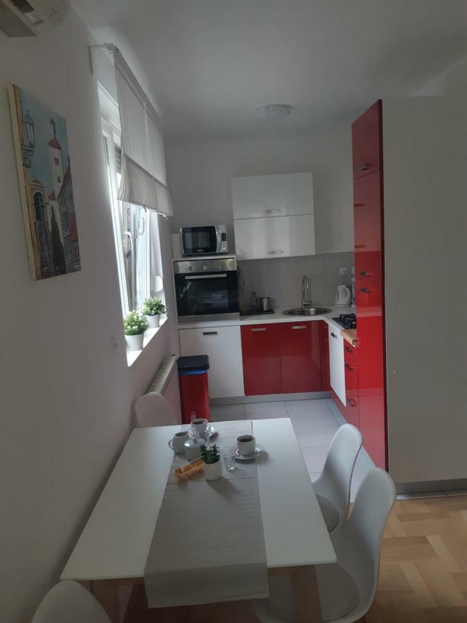 Apartment With Garage Lavici Zagreb Luaran gambar